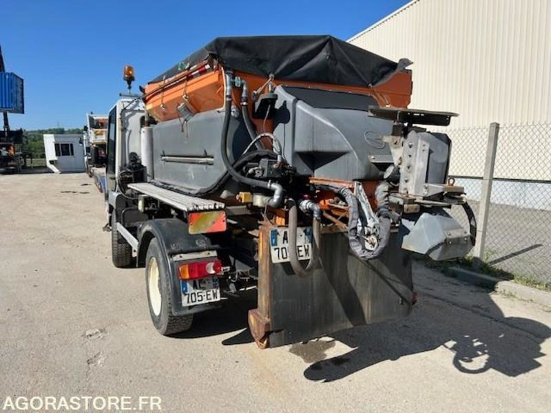 LINDNER UNITRAC 102C AMPLIROLL + LAME + SALEUSE 2008 5050 HEURES - Camion: photos 4 LINDNER UNITRAC 102C AMPLIROLL + LAME + SALEUSE 2008 5050 HEURES - Camion: photos 4