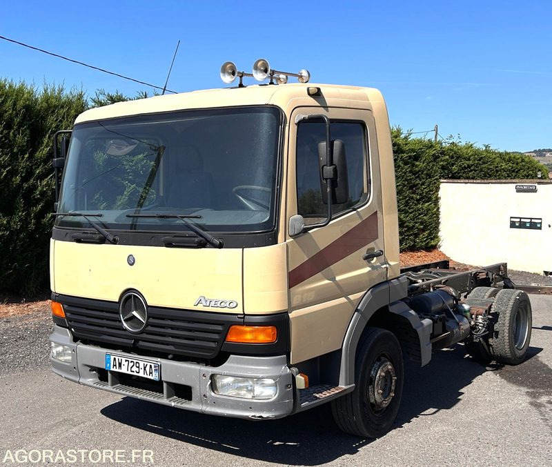MERCEDES ATEGO 815 CHASSIS CABINE - Camion: photos 1 MERCEDES ATEGO 815 CHASSIS CABINE - Camion: photos 1