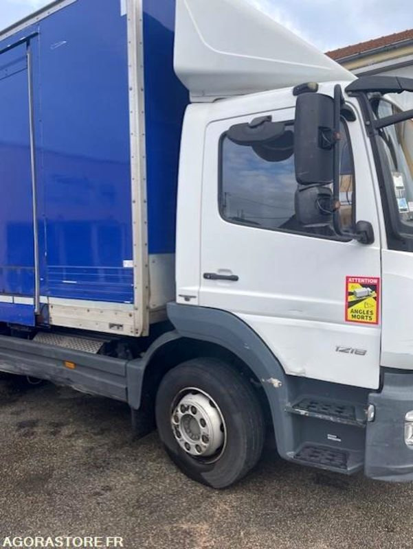 Camion Mercedes Atego 2017 Boite automatique: photos 24