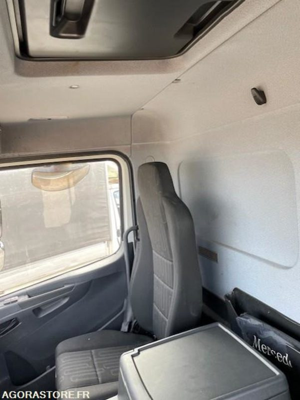 Camion Mercedes Atego 2017 Boite automatique: photos 6