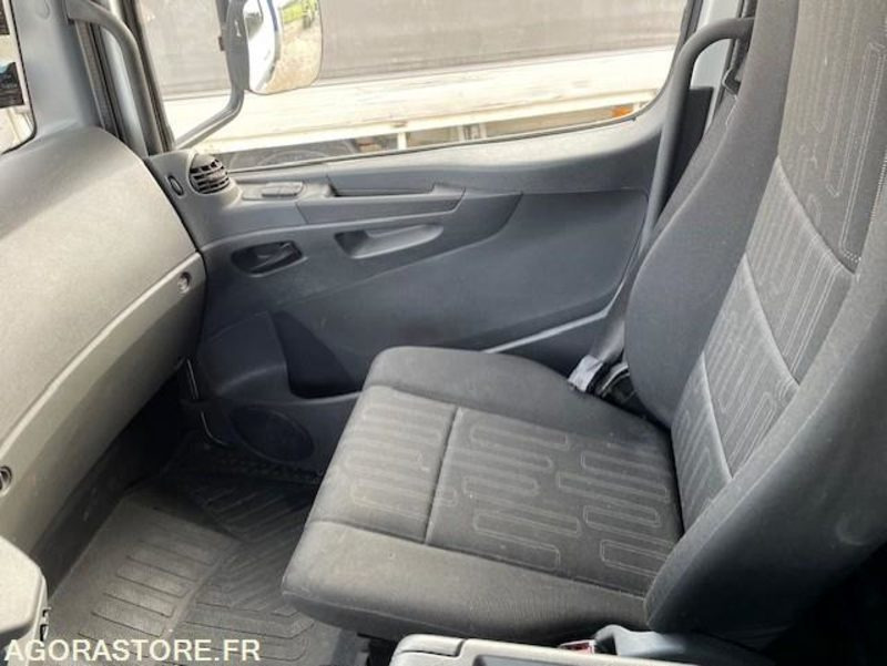 Camion Mercedes Atego 2017 Boite automatique: photos 12