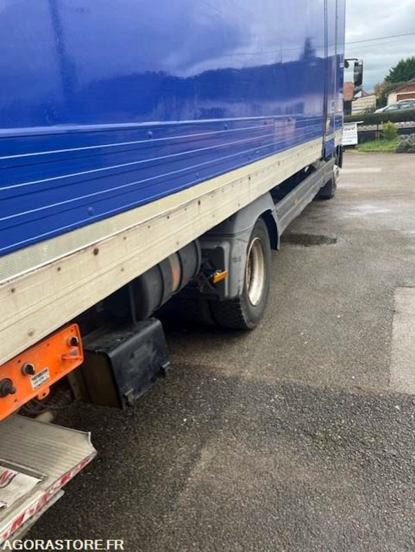 Camion Mercedes Atego 2017 Boite automatique: photos 36