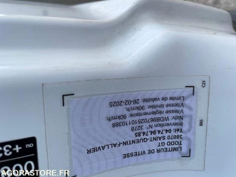 Camion Mercedes Atego 2017 Boite automatique: photos 16