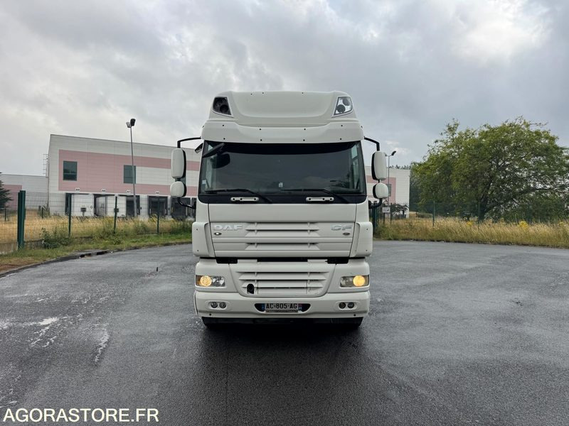 Porteur DAF CF460 19T Ampliroll GUIMA - 2009 - 801000km - Camion: photos 5 Porteur DAF CF460 19T Ampliroll GUIMA - 2009 - 801000km - Camion: photos 5