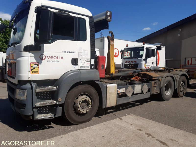 R51812-PORTEUR POLYBENNE MAN TGS 28.400 - BRAS GUIMA - ANNÉE 2010 - 555918 Km - Camion: photos 1 R51812-PORTEUR POLYBENNE MAN TGS 28.400 - BRAS GUIMA - ANNÉE 2010 - 555918 Km - Camion: photos 1