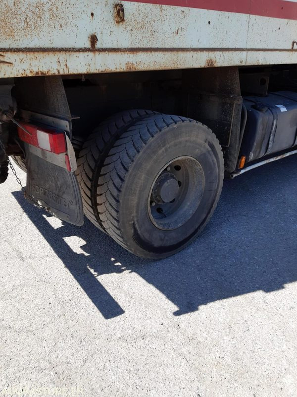 Crédit-bail  RENAULT 4x2 - KERAX 370 - 2008 / 274 727 km ( M5992 ) RENAULT 4x2 - KERAX 370 - 2008 / 274 727 km ( M5992 ): photos 8