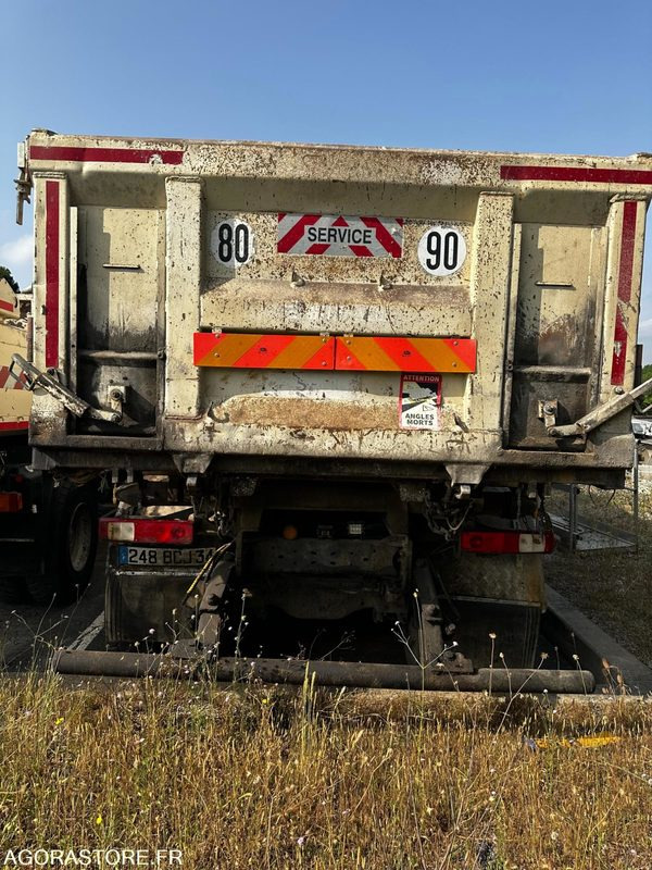 RENAULT 8X4 BIBENNE KERAX410 - 2008 / 494269 KM (MM2559) - Camion: photos 2 RENAULT 8X4 BIBENNE KERAX410 - 2008 / 494269 KM (MM2559) - Camion: photos 2