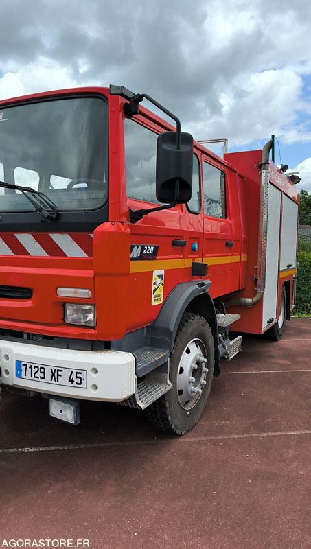 RENAULT MIDLINER M220 - 2000 - 50000kms - Camion: photos 3 RENAULT MIDLINER M220 - 2000 - 50000kms - Camion: photos 3