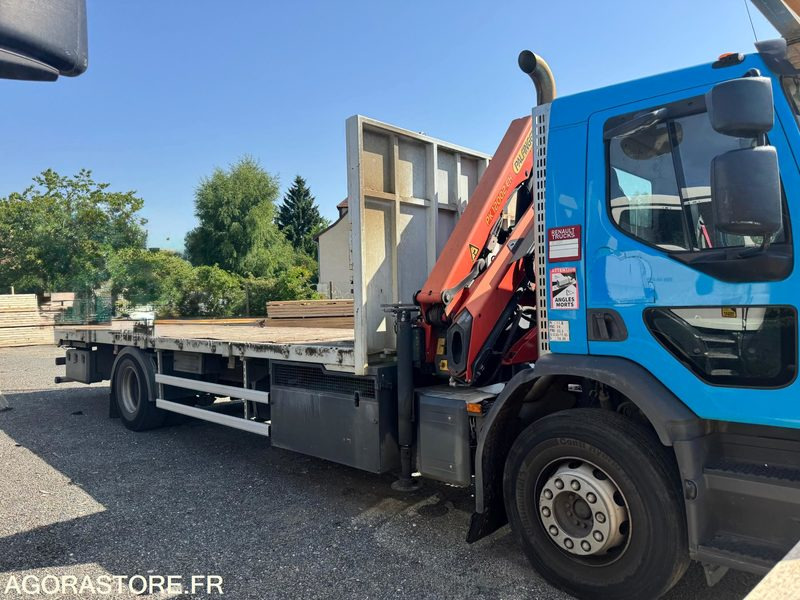 Renault C 320 plateau grue - année 2015 - Camion: photos 1 Renault C 320 plateau grue - année 2015 - Camion: photos 1