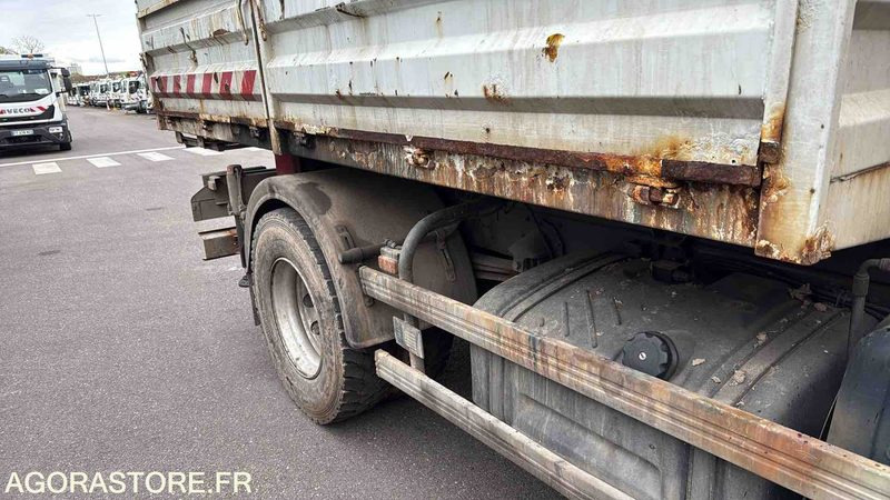Camion Renault  - MIDLUM300dxi - 2013 - 106046KMS - Cs356mf: photos 11