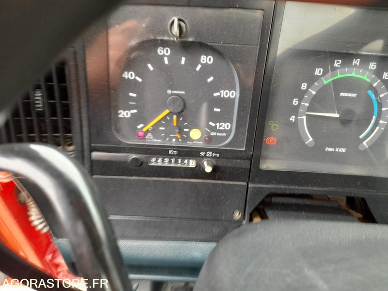 Renault PREMIUM 260 SP (MECA 556) - Camion: photos 4 Renault PREMIUM 260 SP (MECA 556) - Camion: photos 4