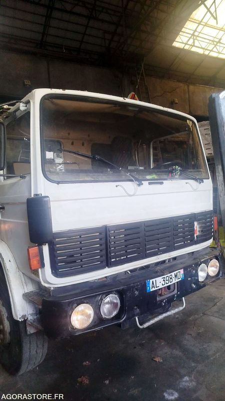 Renault Poids lourd G230 - 1985 - 564616KM - Camion: photos 1 Renault Poids lourd G230 - 1985 - 564616KM - Camion: photos 1