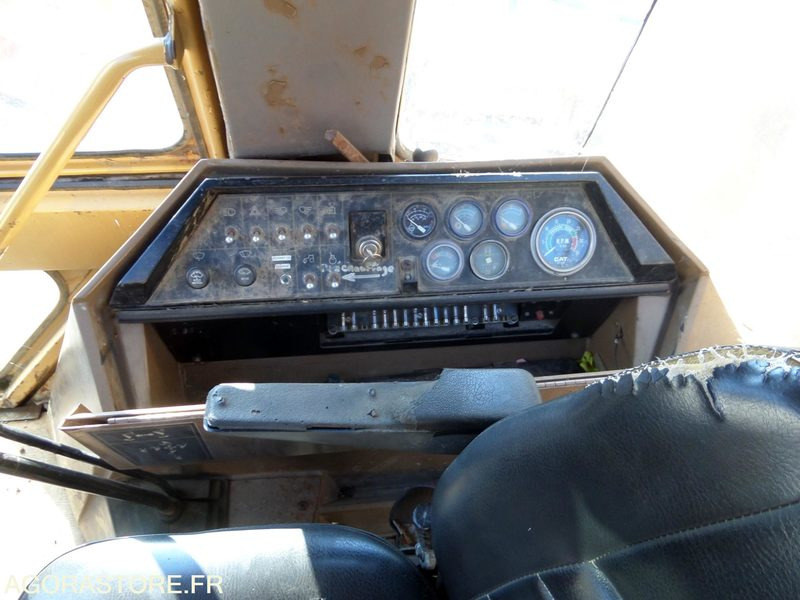 Chargeuse pelleteuse caterpillar 428 -1992- 13000h (N2TRPL) - Tractopelle: photos 5 Chargeuse pelleteuse caterpillar 428 -1992- 13000h (N2TRPL) - Tractopelle: photos 5