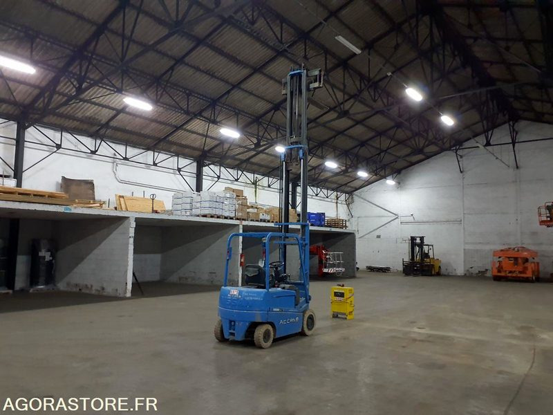 Chariot élévateur ELEC 2.5T Triplex 5,5M NISSAN QO2L25 - Chariot élévateur électrique: photos 4 Chariot élévateur ELEC 2.5T Triplex 5,5M NISSAN QO2L25 - Chariot élévateur électrique: photos 4