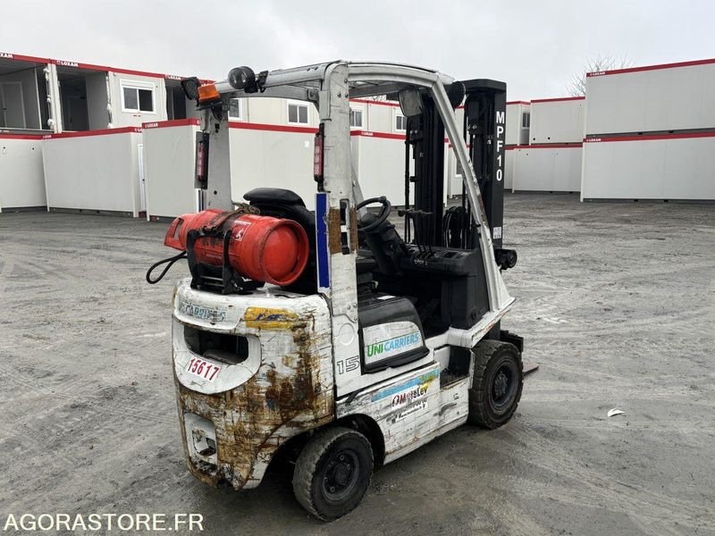 Chariot élévateur NISSAN GAZ 1.5T type P1D1A15LQ - Chariot élévateur à gaz: photos 4 Chariot élévateur NISSAN GAZ 1.5T type P1D1A15LQ - Chariot élévateur à gaz: photos 4