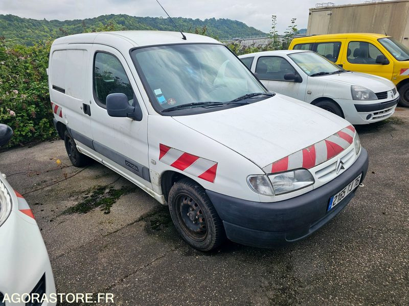 Citroën Berlingo - 2001 - 259965km - 2165TJ76 - Fourgonnette: photos 2 Citroën Berlingo - 2001 - 259965km - 2165TJ76 - Fourgonnette: photos 2
