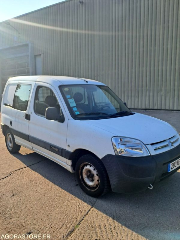 Citroën Berlingo 280 AEG 42 41 670 KMS - Fourgonnette: photos 5 Citroën Berlingo 280 AEG 42 41 670 KMS - Fourgonnette: photos 5