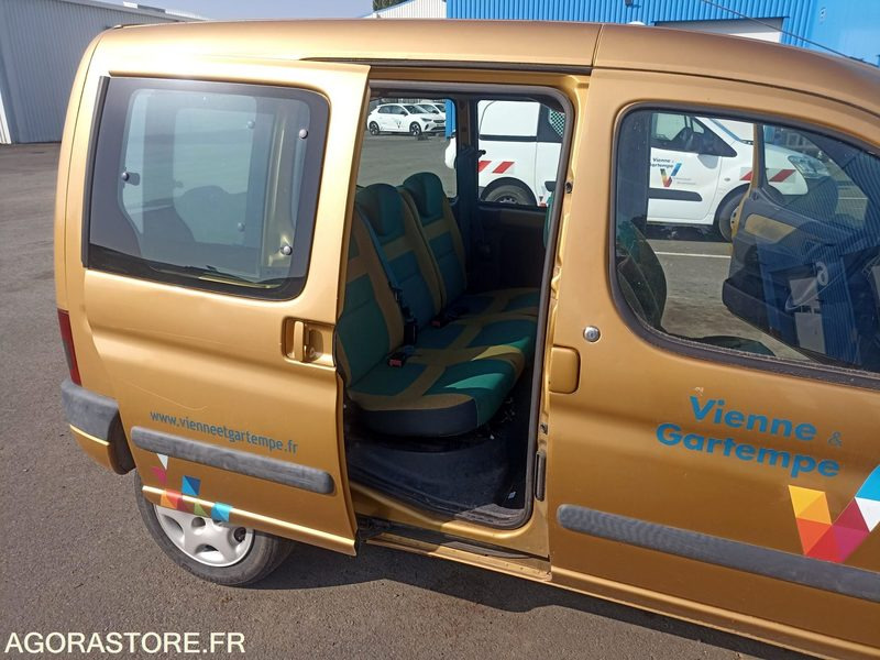 Citroën Berlingo 2L Hdi - 268784kms - 2002 - Voiture: photos 4 Citroën Berlingo 2L Hdi - 268784kms - 2002 - Voiture: photos 4