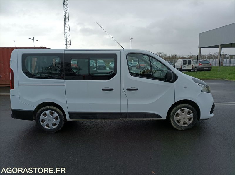 EC-156-WL - Roulant - RENAULT TRAFIC - 302 799 Kms - Minibus, Transport de personnes: photos 2 EC-156-WL - Roulant - RENAULT TRAFIC - 302 799 Kms - Minibus, Transport de personnes: photos 2