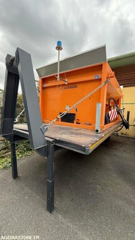 EPANDEUSE SALEUSE SCHMIDT GALEOX - TRES BON ETAT - 2019 - Epandeur de sable: photos 2 EPANDEUSE SALEUSE SCHMIDT GALEOX - TRES BON ETAT - 2019 - Epandeur de sable: photos 2