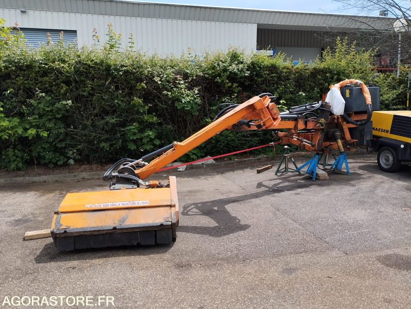 EPAREUSE ROUSSEAU MINAUTOR 5000L n°M5LBK04A03 - Epareuse: photos 1 EPAREUSE ROUSSEAU MINAUTOR 5000L n°M5LBK04A03 - Epareuse: photos 1