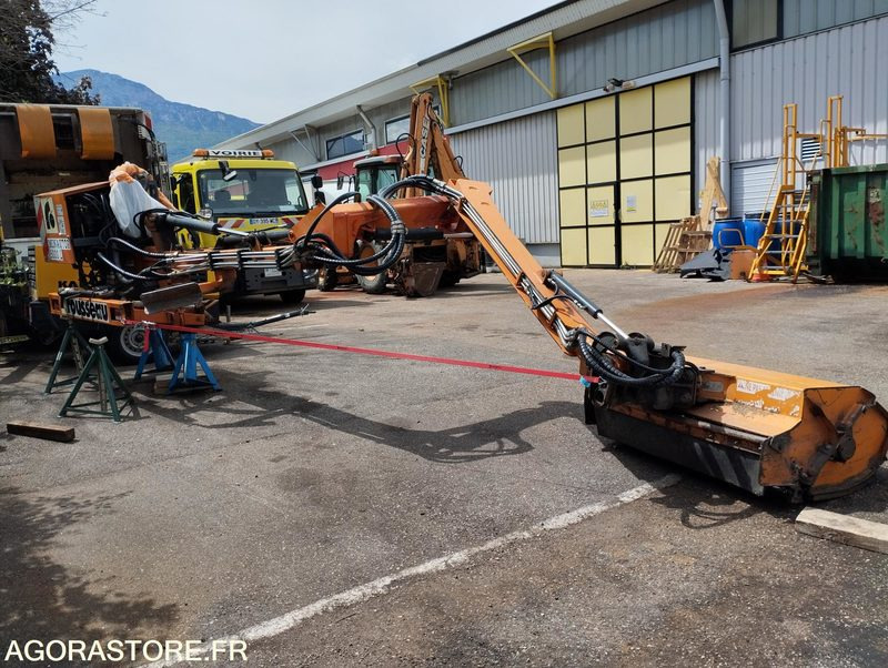 EPAREUSE ROUSSEAU MINAUTOR 5000L n°M5LBK04A03 - Epareuse: photos 3 EPAREUSE ROUSSEAU MINAUTOR 5000L n°M5LBK04A03 - Epareuse: photos 3