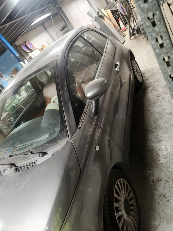 FIAT 500 - Voiture: photos 2 FIAT 500 - Voiture: photos 2