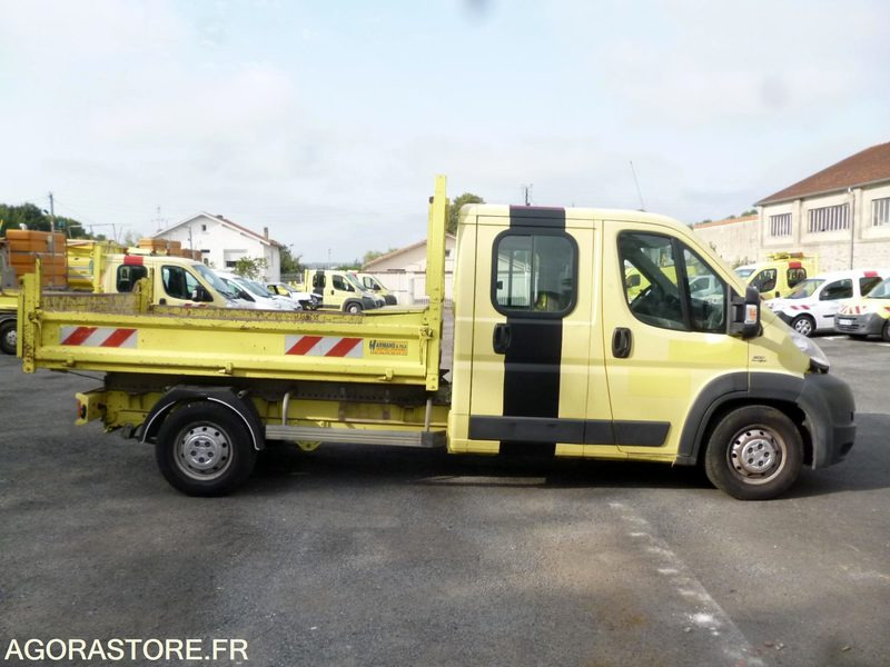 FIAT DUCATO 2.3 JTD 120 BBDC - Fourgon utilitaire: photos 4 FIAT DUCATO 2.3 JTD 120 BBDC - Fourgon utilitaire: photos 4