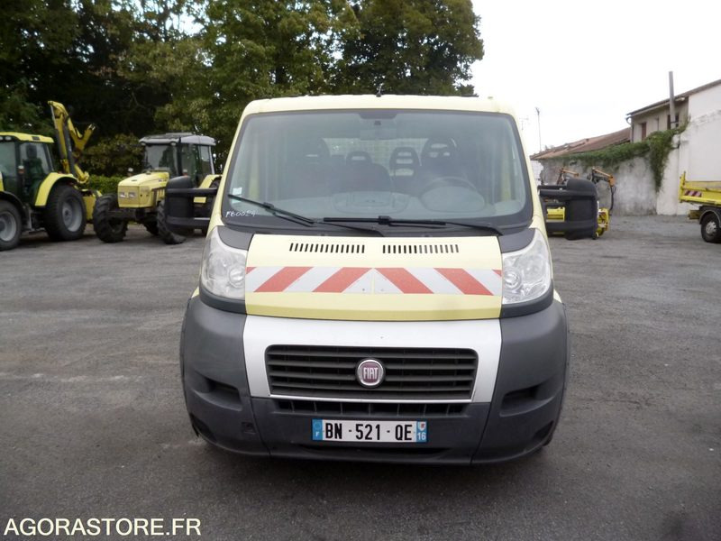 FIAT DUCATO 2.3 JTD 120 BBDC - Fourgon utilitaire: photos 1 FIAT DUCATO 2.3 JTD 120 BBDC - Fourgon utilitaire: photos 1