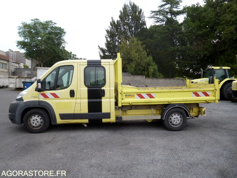 FIAT DUCATO 2.3 JTD 120 BBDC - Fourgon utilitaire: photos 2 FIAT DUCATO 2.3 JTD 120 BBDC - Fourgon utilitaire: photos 2