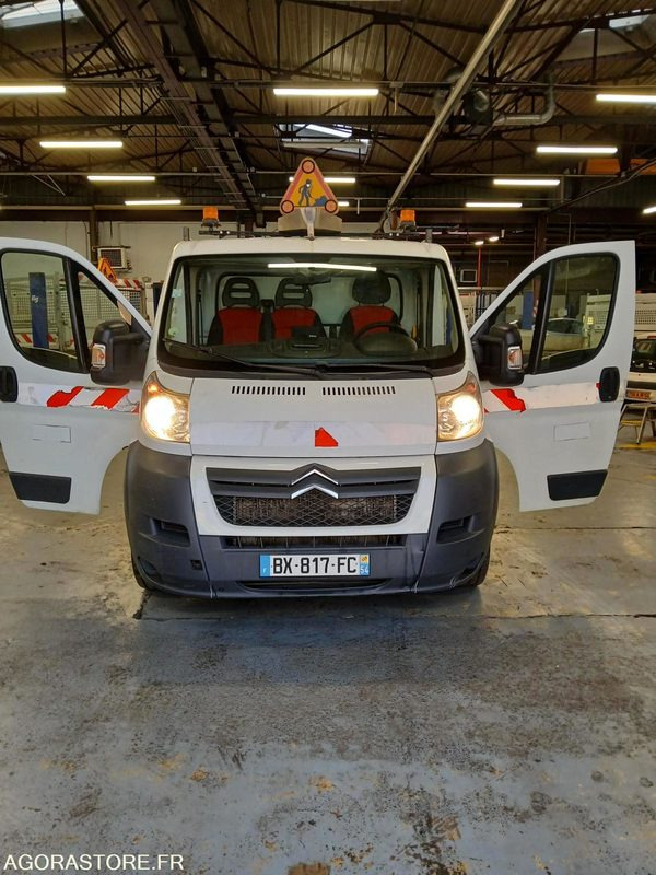 FIAT DUCATO BENNE 169544 KM AVEC CONTRE VISITE - Véhicule utilitaire benne: photos 1 FIAT DUCATO BENNE 169544 KM AVEC CONTRE VISITE - Véhicule utilitaire benne: photos 1