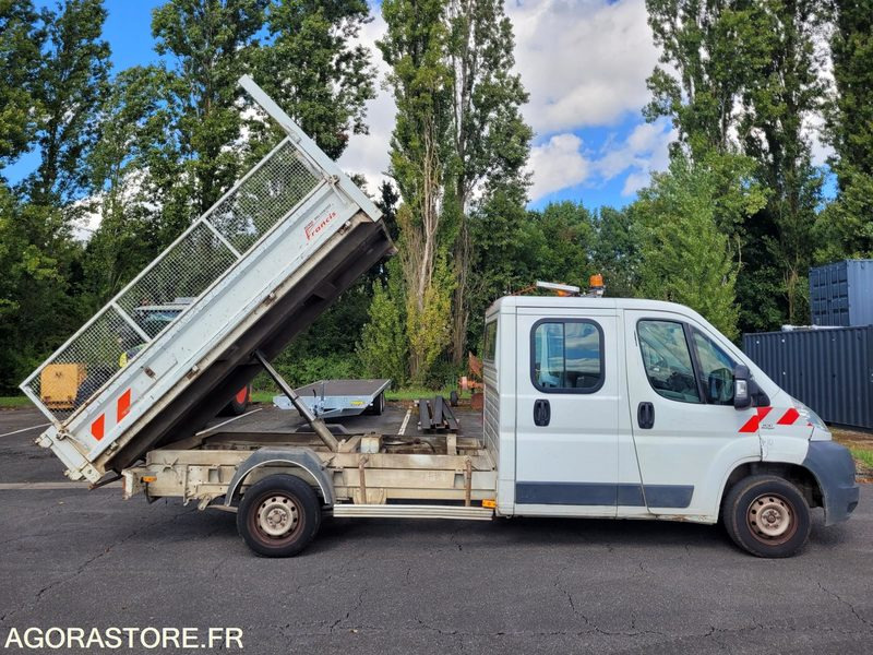 FIAT DUCATO DIESEL - AH-163-FM - VIN ZFA25000001696383 - Véhicule utilitaire benne: photos 5 FIAT DUCATO DIESEL - AH-163-FM - VIN ZFA25000001696383 - Véhicule utilitaire benne: photos 5