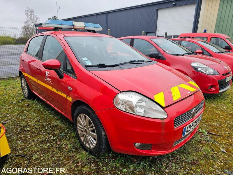 FIAT PUNTO 149745kms 2009 - AB579HF - Voiture: photos 2 FIAT PUNTO 149745kms 2009 - AB579HF - Voiture: photos 2