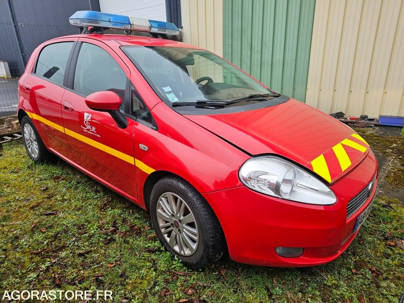 FIAT PUNTO 166119kms 2009 - AB034HG - Voiture: photos 2 FIAT PUNTO 166119kms 2009 - AB034HG - Voiture: photos 2