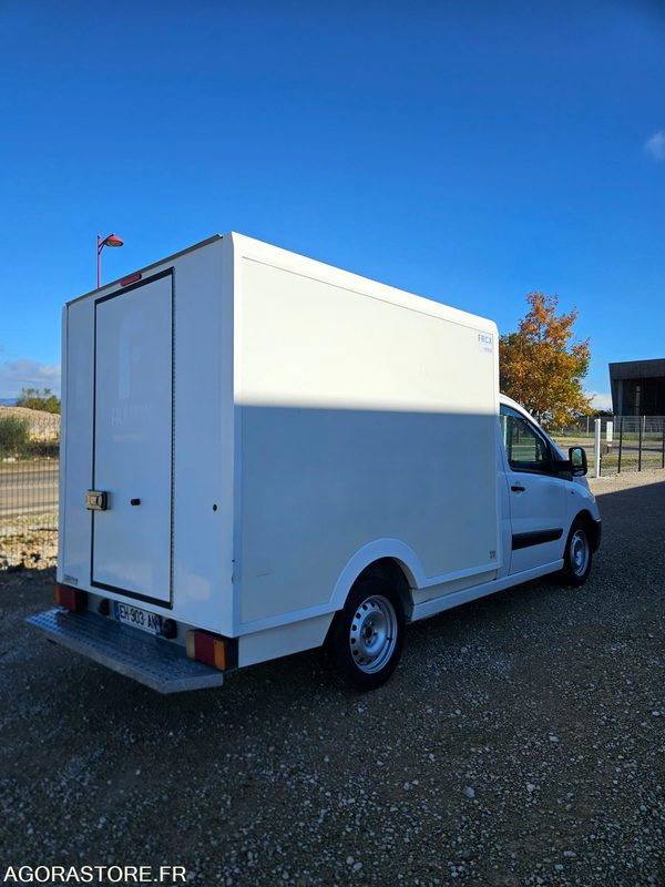 FIAT SCUDO 2.0 130 CAISSE FRIGORIFIQUE FRCX 3 PLACES - Véhicule utilitaire frigorifique: photos 4 FIAT SCUDO 2.0 130 CAISSE FRIGORIFIQUE FRCX 3 PLACES - Véhicule utilitaire frigorifique: photos 4