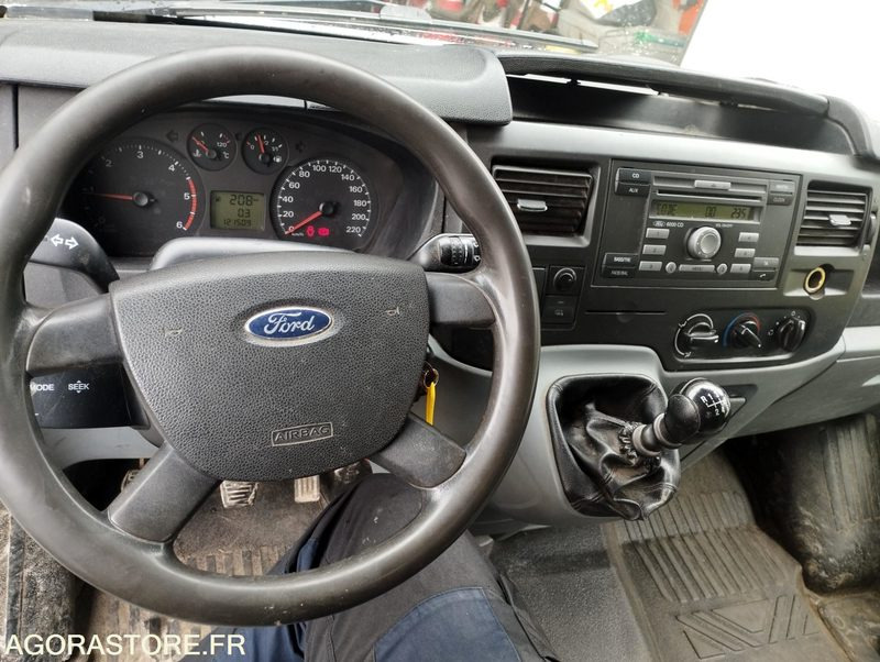 FORD TRANSIT TDCI 115 - Véhicule utilitaire benne: photos 2 FORD TRANSIT TDCI 115 - Véhicule utilitaire benne: photos 2