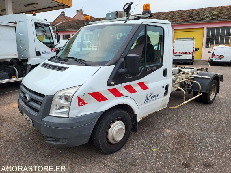 FORD transit avec système ampirol (sans contrôle technique) - Véhicule utilitaire benne: photos 2 FORD transit avec système ampirol (sans contrôle technique) - Véhicule utilitaire benne: photos 2