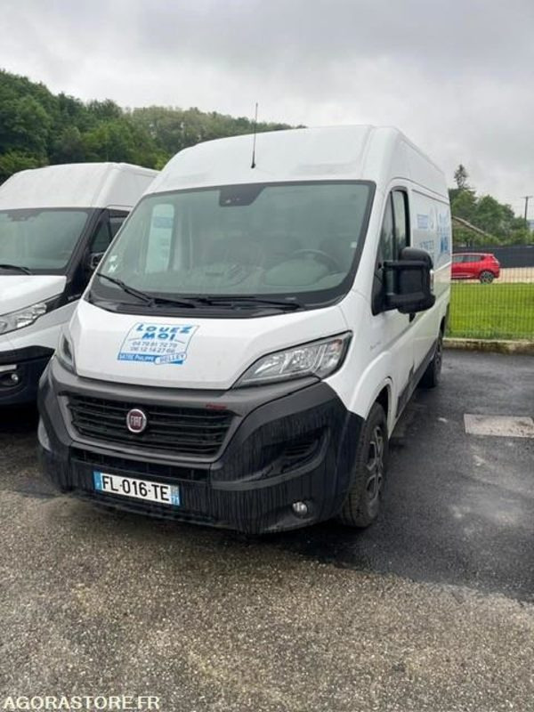 FOURGON FIAT DUCATO 75000 KM 2019 - Fourgon utilitaire: photos 2 FOURGON FIAT DUCATO 75000 KM 2019 - Fourgon utilitaire: photos 2