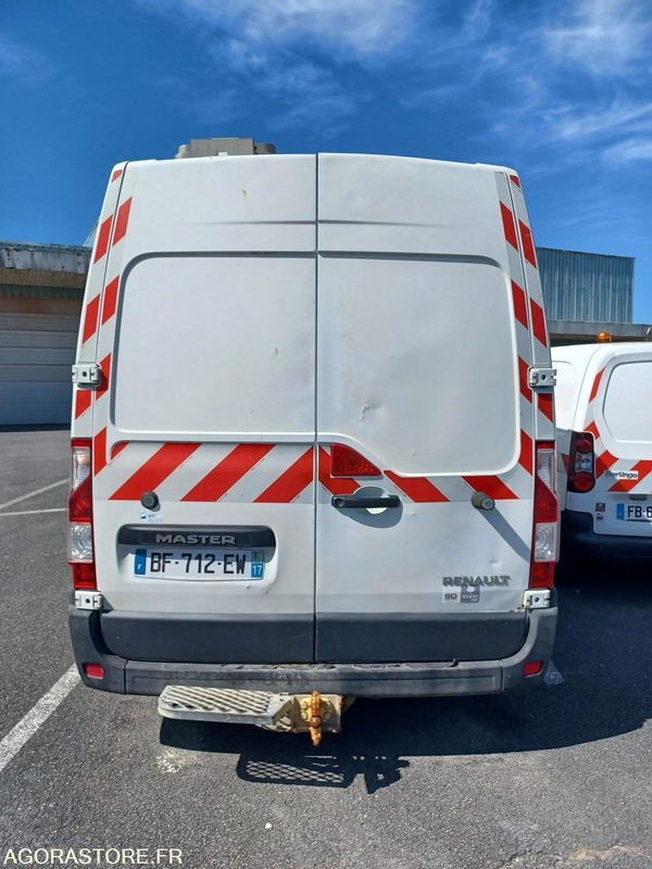 FOURGON RENAULT MASTER - 2010 / 187 529 Km - BF712EW - Fourgon utilitaire: photos 4 FOURGON RENAULT MASTER - 2010 / 187 529 Km - BF712EW - Fourgon utilitaire: photos 4