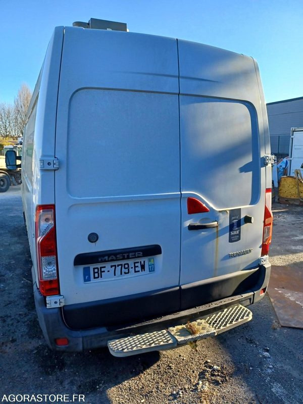 FOURGON RENAULT MASTER L2H2 - 204 623 KM - 2010 / BF779EW - Fourgon utilitaire: photos 4 FOURGON RENAULT MASTER L2H2 - 204 623 KM - 2010 / BF779EW - Fourgon utilitaire: photos 4