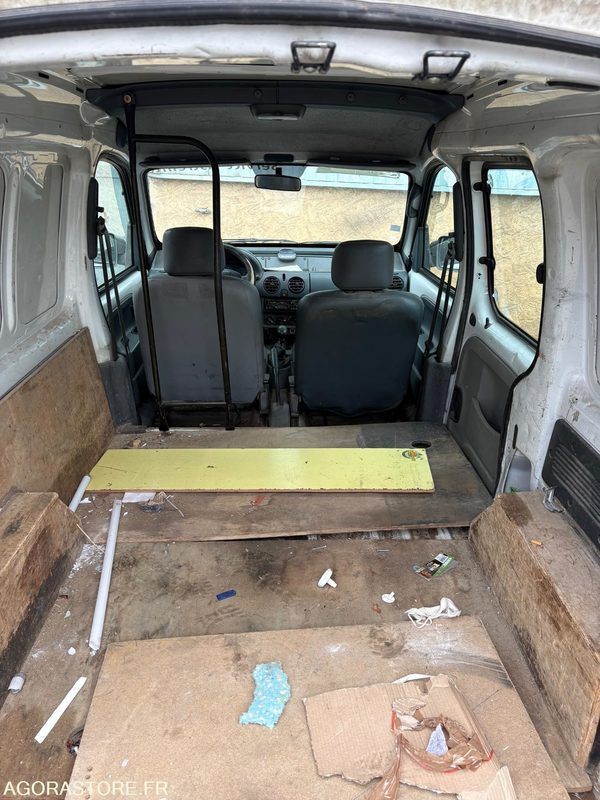 FOURGONNETTE RENAULT KANGOO - Fourgonnette: photos 2 FOURGONNETTE RENAULT KANGOO - Fourgonnette: photos 2