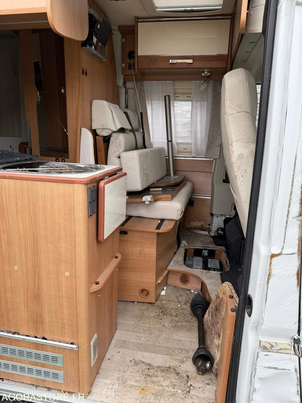 Fiat Ducato, camping-car - 2017 - 62000km - accidenté - Fourgon aménagé: photos 4 Fiat Ducato, camping-car - 2017 - 62000km - accidenté - Fourgon aménagé: photos 4