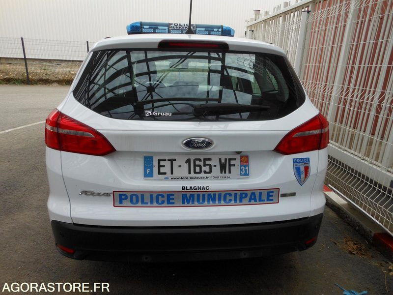 Ford Focus SW police municipale de 2018 moteur cassé - Voiture break: photos 4 Ford Focus SW police municipale de 2018 moteur cassé - Voiture break: photos 4
