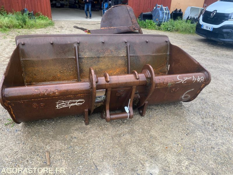 Godet curage 2000mm MORIN M6 - Pelle: photos 2 Godet curage 2000mm MORIN M6 - Pelle: photos 2