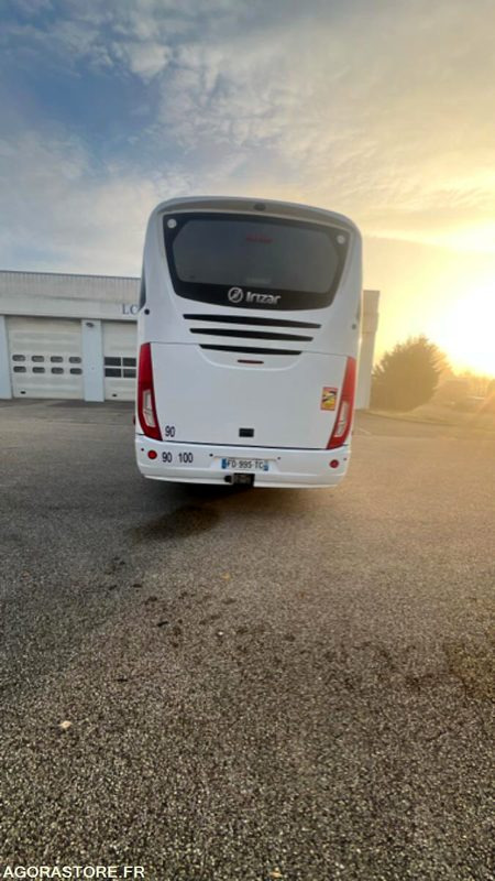 IRIZAR I6 N°196067 - Bus scolaire: photos 2 IRIZAR I6 N°196067 - Bus scolaire: photos 2