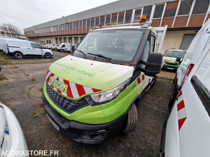 IVECO 35S14N BENNE BASCULANTE + GRUE - 2021/ 51912 KM (GA533QX) - Véhicule utilitaire benne: photos 1 IVECO 35S14N BENNE BASCULANTE + GRUE - 2021/ 51912 KM (GA533QX) - Véhicule utilitaire benne: photos 1