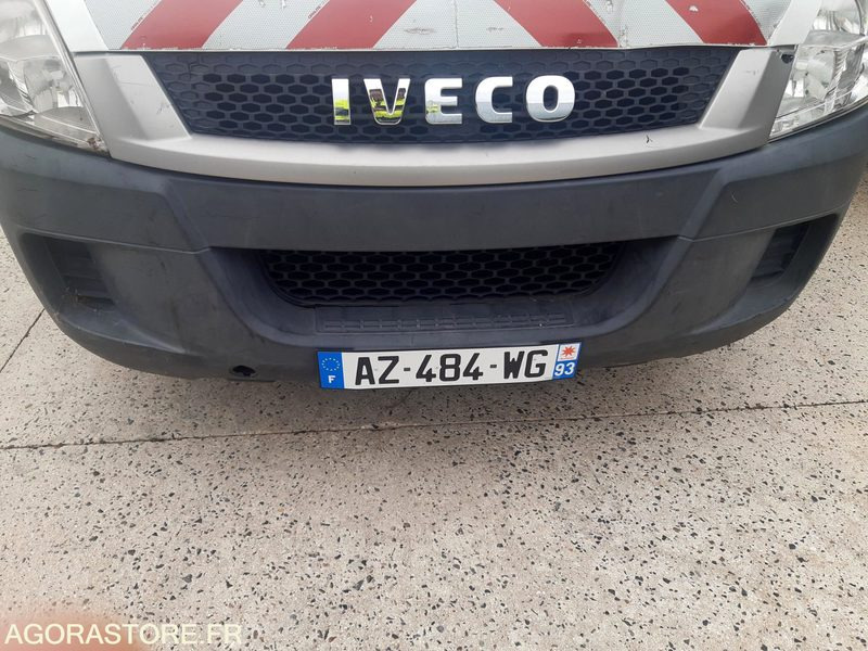 IVECO BENNE DANS L'ETAT - Véhicule utilitaire benne: photos 1 IVECO BENNE DANS L'ETAT - Véhicule utilitaire benne: photos 1