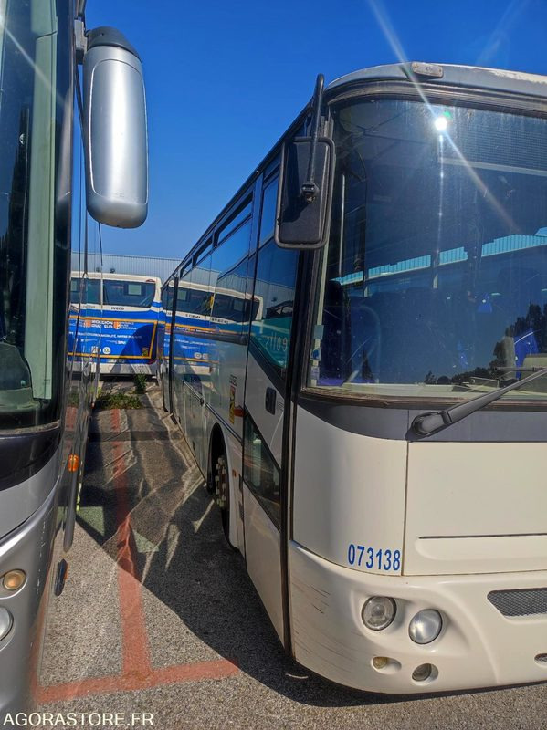 IVECO BUS AXER 12.80m N°073138 - Bus scolaire: photos 1 IVECO BUS AXER 12.80m N°073138 - Bus scolaire: photos 1