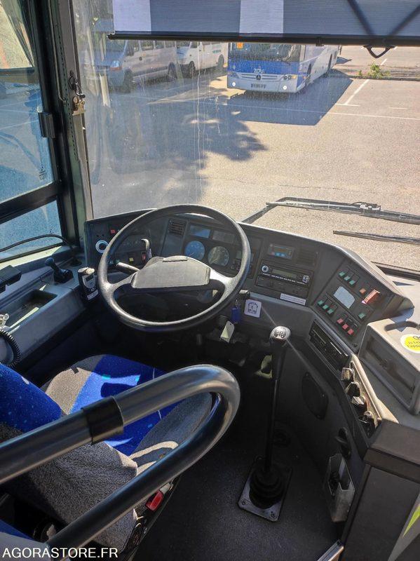 IVECO BUS AXER 12.80m N°073226 - Bus scolaire: photos 5 IVECO BUS AXER 12.80m N°073226 - Bus scolaire: photos 5