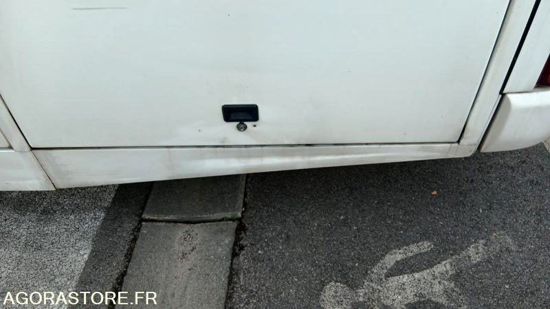 IVECO BUS AXER N°063046 - Minibus, Transport de personnes: photos 3 IVECO BUS AXER N°063046 - Minibus, Transport de personnes: photos 3
